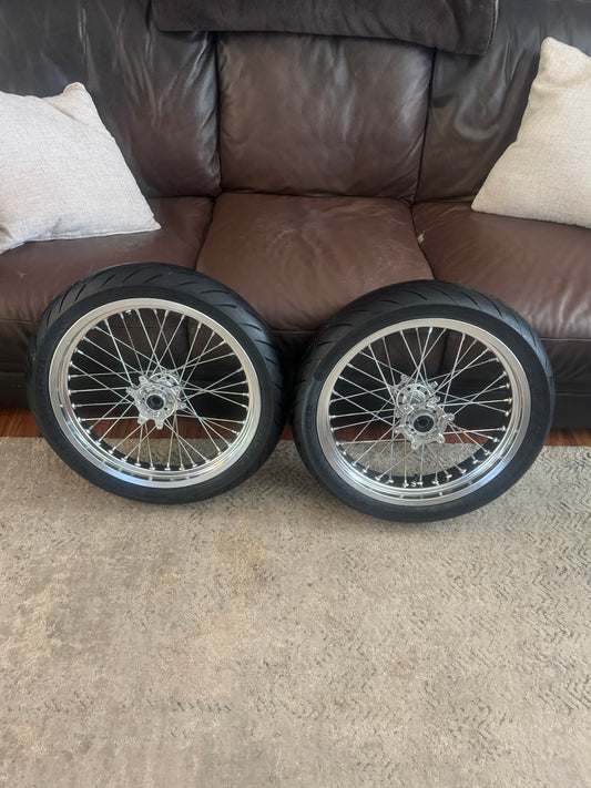 Chrome CST Ultra Bee Super moto set