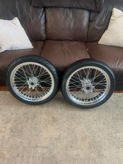 Chrome CST Ultra Bee Super moto set